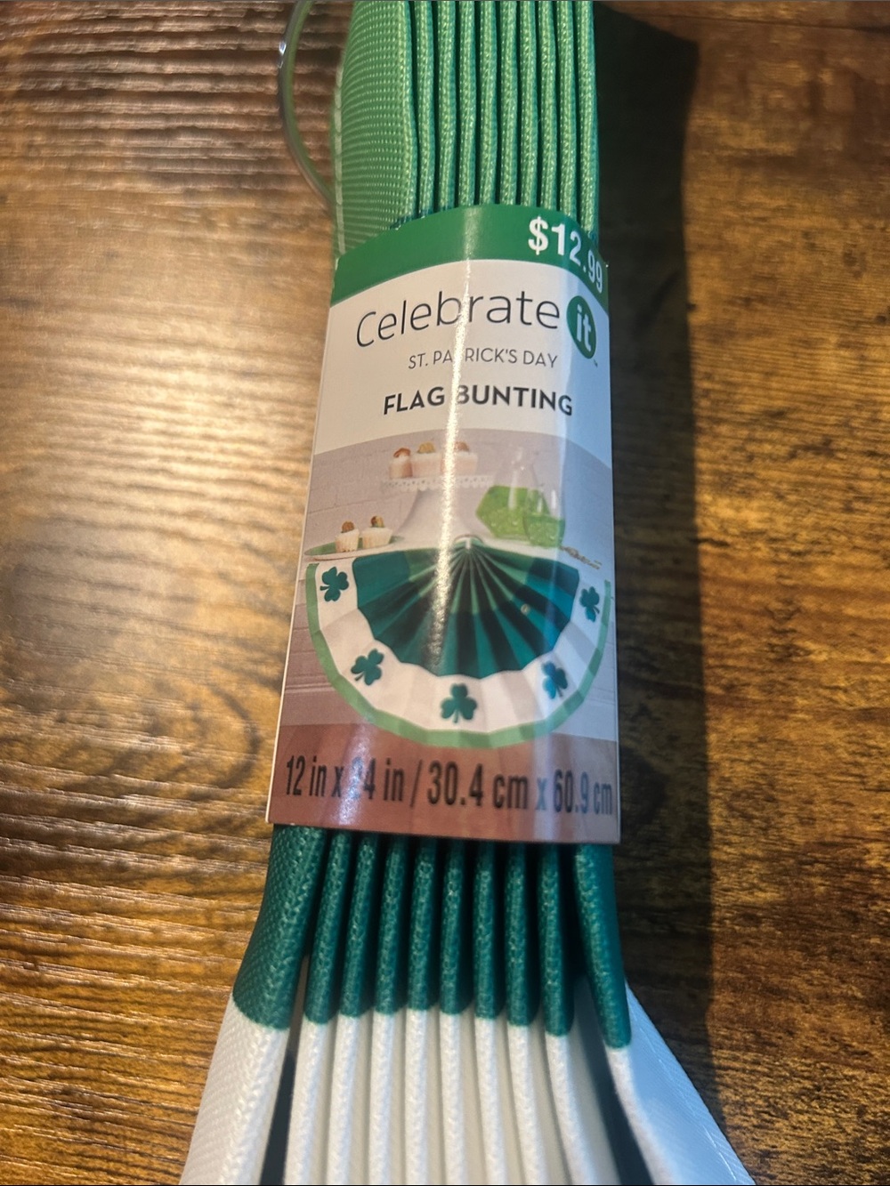 Celebrate It Green and White Shamrock Flag Bunting Garland - Picture 2 of 4